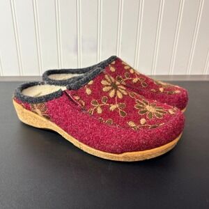 Taos Wooldridge Berry Pink Floral‎ Embroidered Wool Clogs Womens 37 6.5 READ